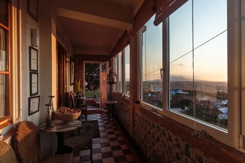 Shepinetree - Pinheira House