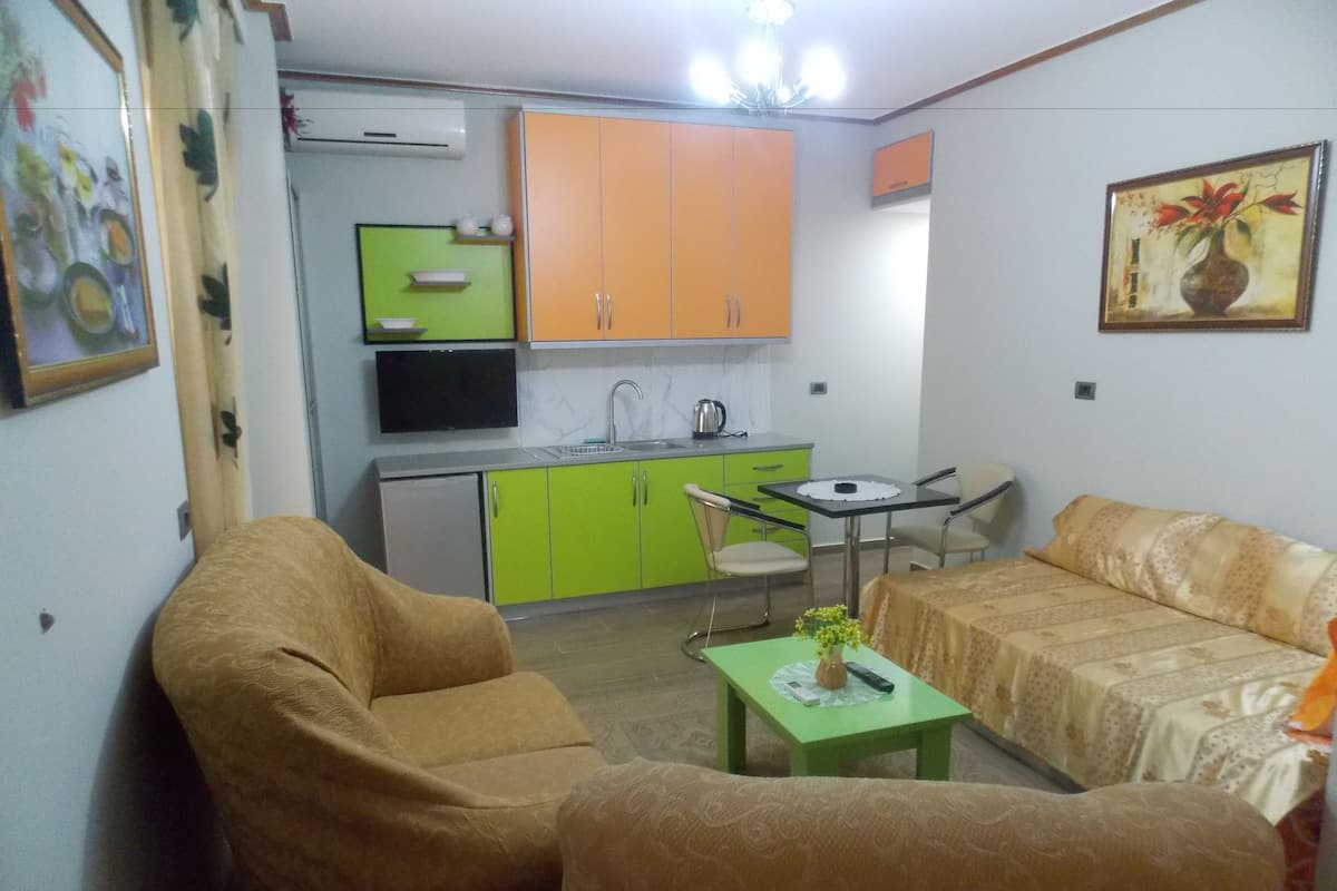 Apartment, Balkon