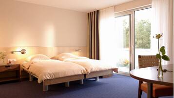 Superior-Doppelzimmer, 1 Schlafzimmer, barrierefrei | Zimmersafe, Zustellbetten, kostenloses WLAN, Bettwäsche