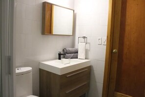 City Apartment, Multiple Beds | Bathroom | Shower, towels - Comodo y Atractivo Departamento Isa 96 (Mexico City)