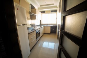 Appartement Premium, 1 chambre | Cuisine privée | Réfrigérateur, four, cafetière/bouilloire, bouilloire électrique
