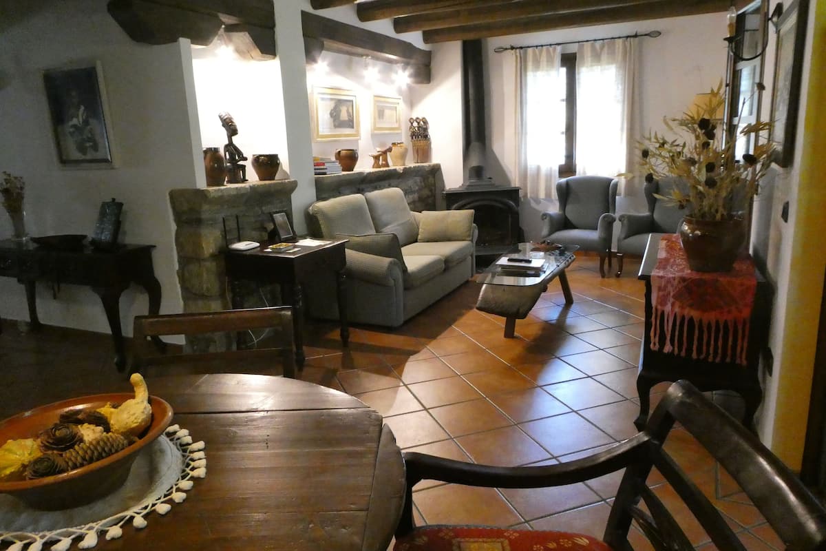 Apartment, 2 Bedrooms, Terrace | Desk, iron/ironing board, cots/infant beds, rollaway beds