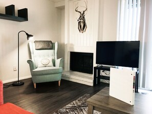 Basic Apartment, 2 Bedrooms, Hill View | Living room | LCD TV, Netflix - Skyline Apartment (Austin)