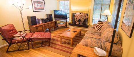 Smart TV, chimenea, Netflix y servicios de streaming