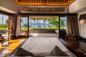 6 bedrooms, in-room safe, iron/ironing board, free WiFi