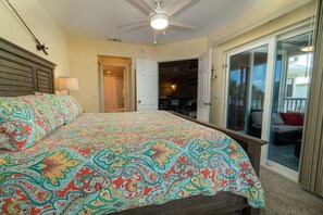 2 slaapkamers, een strijkplank/strijkijzer, gratis wifi, beddengoed