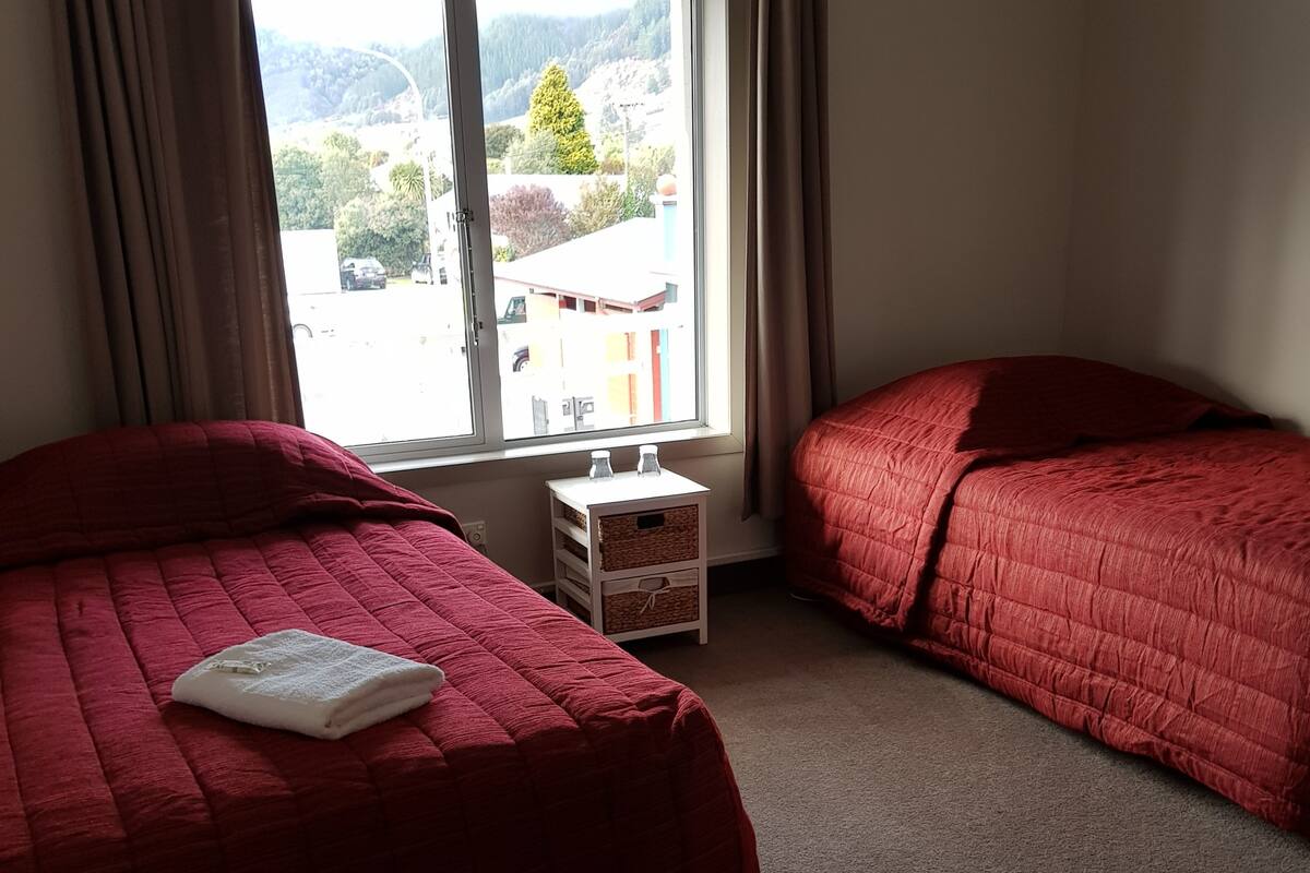WiFi (free), individually furnished, bed sheets
