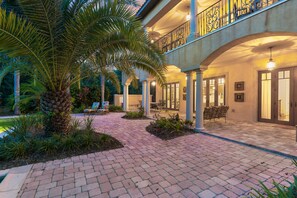 Terrace/patio - Hidden Oasis | 4 Bedroom 3 Bath Private Pool Villa with Kids bedroom (Kissimmee)