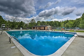 Pool - Deck & Fire Pit: Pocono Lake Home Near Skiing! (Pocono Lake)