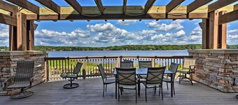 Deck & Fire Pit: Pocono Lake Home Near Skiing!