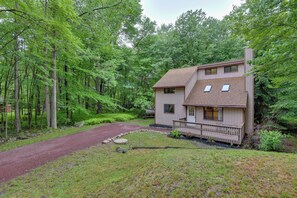 Exterior - Deck & Fire Pit: Pocono Lake Home Near Skiing! (Pocono Lake)