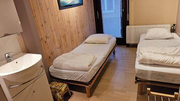 2 chambres, lit parapluie, Wi-Fi gratuit