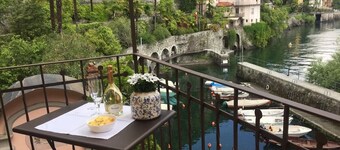 Casa al Vecchio Porto overlooking the ancient port