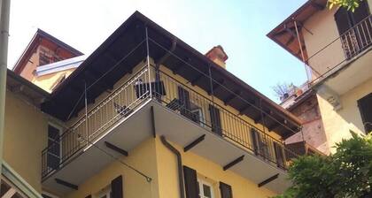 Casa al Vecchio Porto overlooking the ancient port
