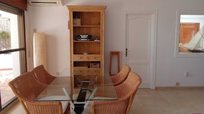 Dining - 3 Bed apart 300m from the beach (Almuñécar)