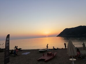 Property grounds - The blue holiday home of La Pervinca (Villassunta)