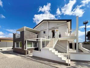 Exterior - Country villa app. with POOL, A/C,WIFI, PARK and 28sqm PRIVATE TERRACE. (Casalserugo)