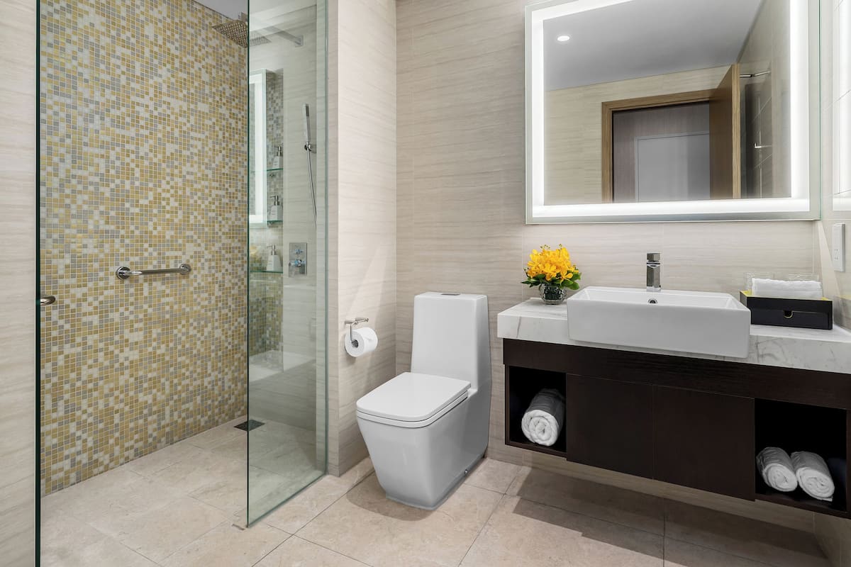 rainfall showerhead, free toiletries, hair dryer, bathrobes