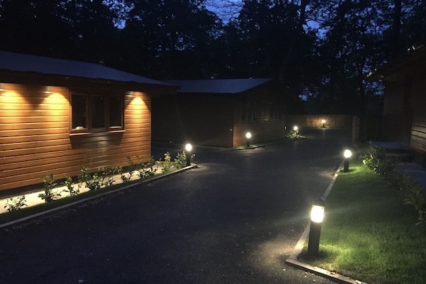 Apartment, Private Bathroom (Elm Lodge) | Exterior