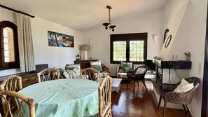 TV, fireplace - SA PUNTA 60 (Pals)