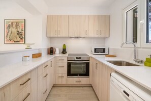 Fridge, microwave, oven, stovetop - ▶️ Encantador chalet en Binibeca Vell ❤️ (Binibequer)