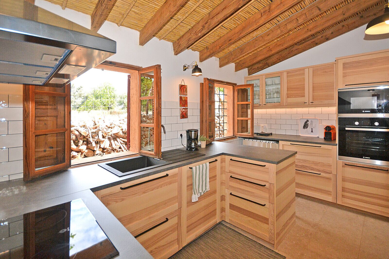 Kühlschrank, Mikrowelle, Ofen, Geschirrspüler