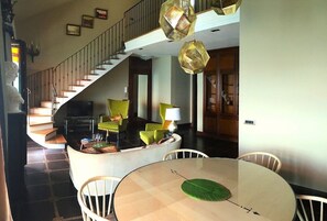 Interior - Anna lake view apartment with pool (Oggebbio)