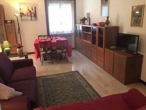 TV - Sveva apartment in Stresa (Stresa)