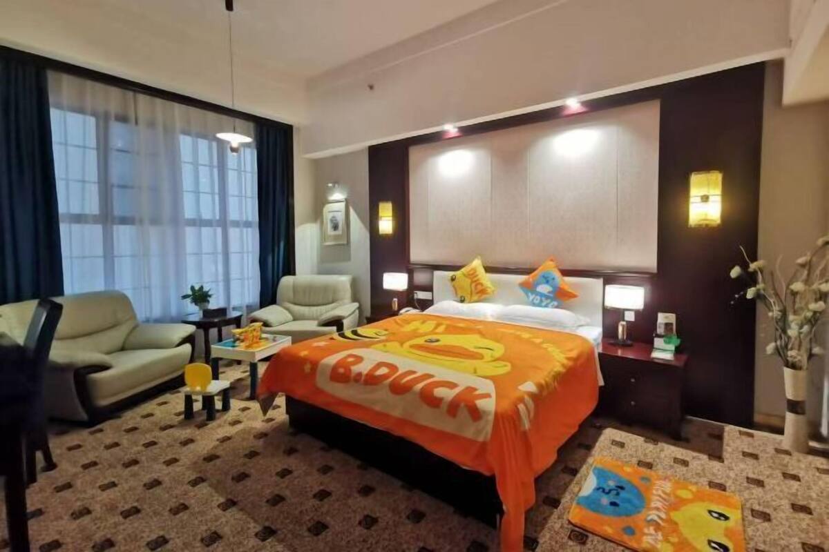 Minibar, in-room safe, desk, blackout curtains