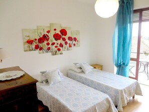 2 habitaciones, tabla de planchar con plancha y wifi gratis 