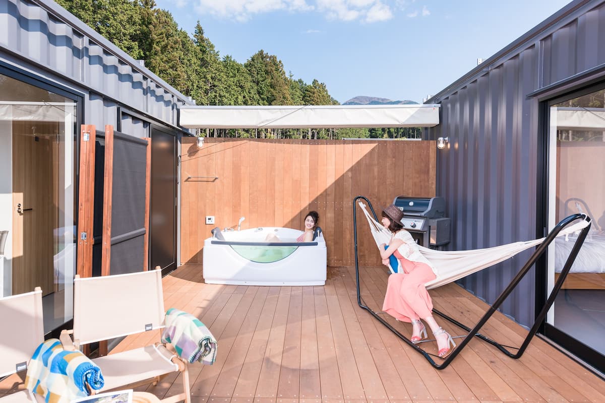 豪華小屋, 1 張特大雙人床 | 高級寢具、房內夾萬、免費 Wi-Fi、床單