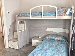 2 bedrooms, free WiFi - Oleandro 1 apartment in Residence Villa Cerutti (Mergozzo)