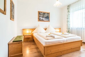 1 bedroom, Internet, bed sheets - E4 Classic apartment***, 53sqm, balcony, suitable for allergy sufferers (Oberaudorf)