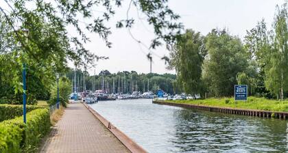 Febomobil 1180 - Kuhnle-Tours Hafendorf Müritz