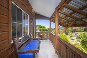 Leilighet – comfort, 2 soverom, hageutsikt, hageområde | Terrasse/patio