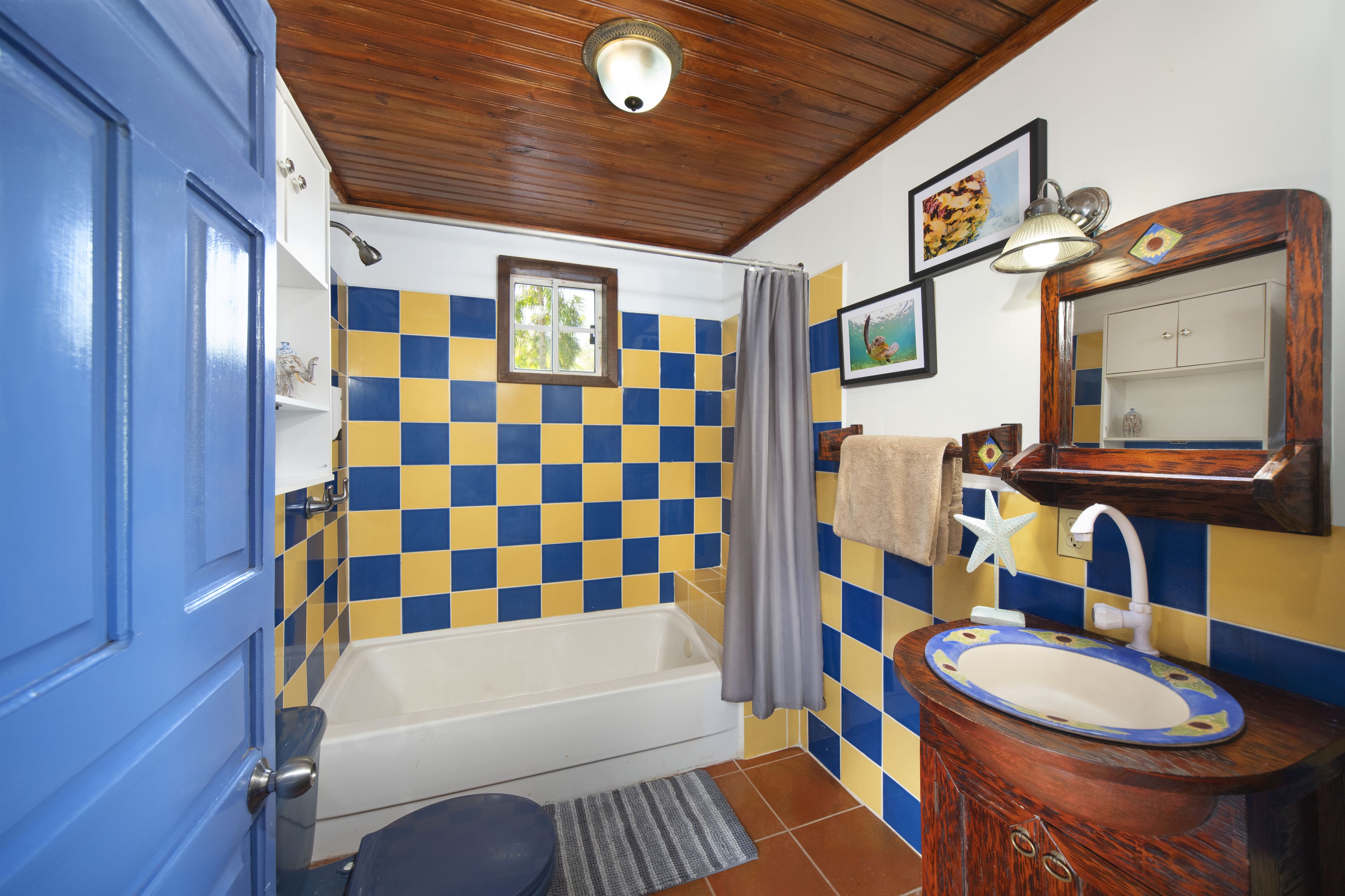 舒適公寓, 2 間臥室, 花園景觀, 花園 | 浴室 | 淋浴設備、按摩浴缸、免費盥洗用品、毛巾