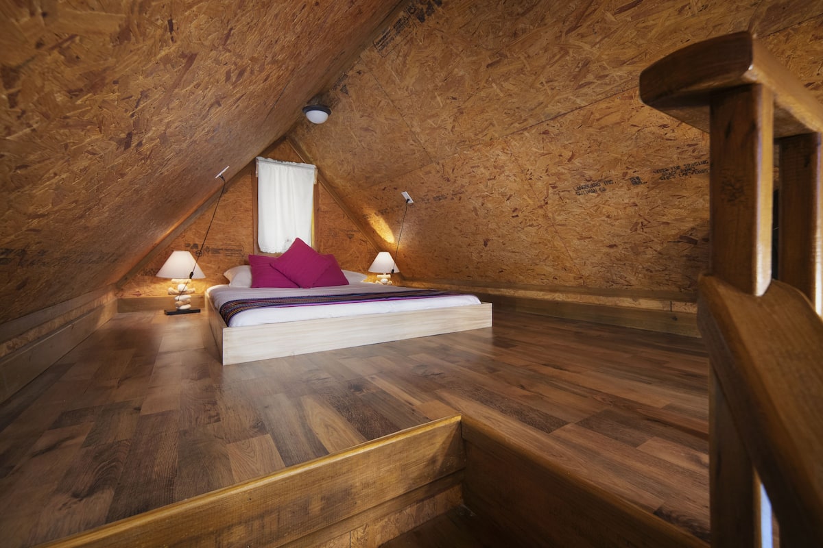 Comfort Loft, 1 Queen Bed