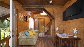 Comfort Loft, 1 Queen Bed | View from room