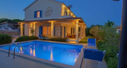 4 * villa avec piscine privée - moderne et bien équipé