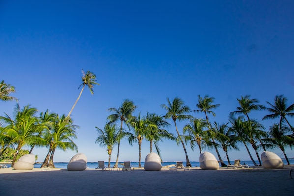 Deluxe Room, 1 Bedroom, Ocean View | Beach/ocean view