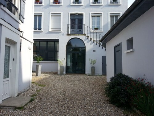 En plein coeur de Honfleur, 70m2 de BONHEUR, WIFI, parking public à proximité