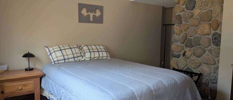 7 Schlafzimmer, Schreibtisch, WLAN, Bettwäsche
