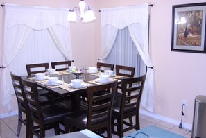 Dining - 7 BEDS/7 BATHS,SOUTH FACING POOL WITH WATER VIEW,ALL NEW FURNITURE,10 MIN DISNEY (Kissimmee)