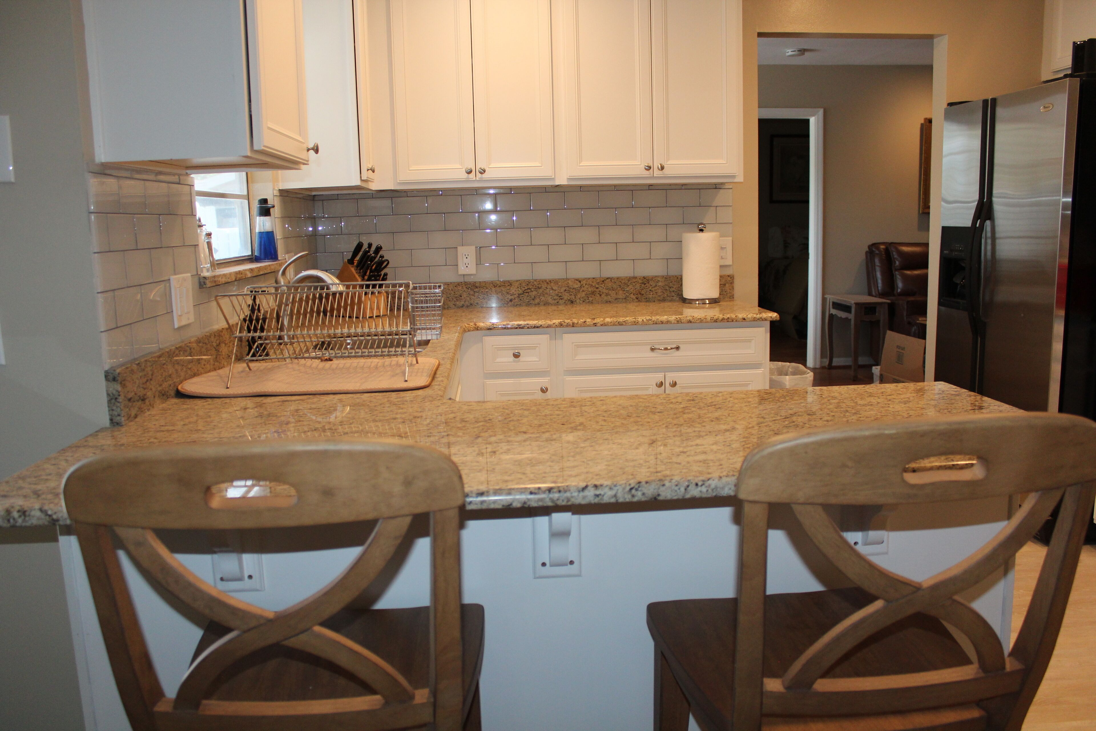 Réfrig érateur, micro-ondes, four, plaque de cuisson