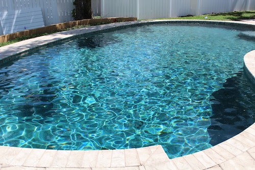 Resort Like Private Pool Waterfront Retreat 4/2 Home in Orlando Weekly discounts