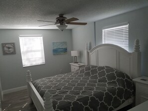 2 bedrooms, iron/ironing board, free WiFi, bed sheets - Beautiful Beach House 🏖 Few steps from the beach 👣 (Ormond Beach)