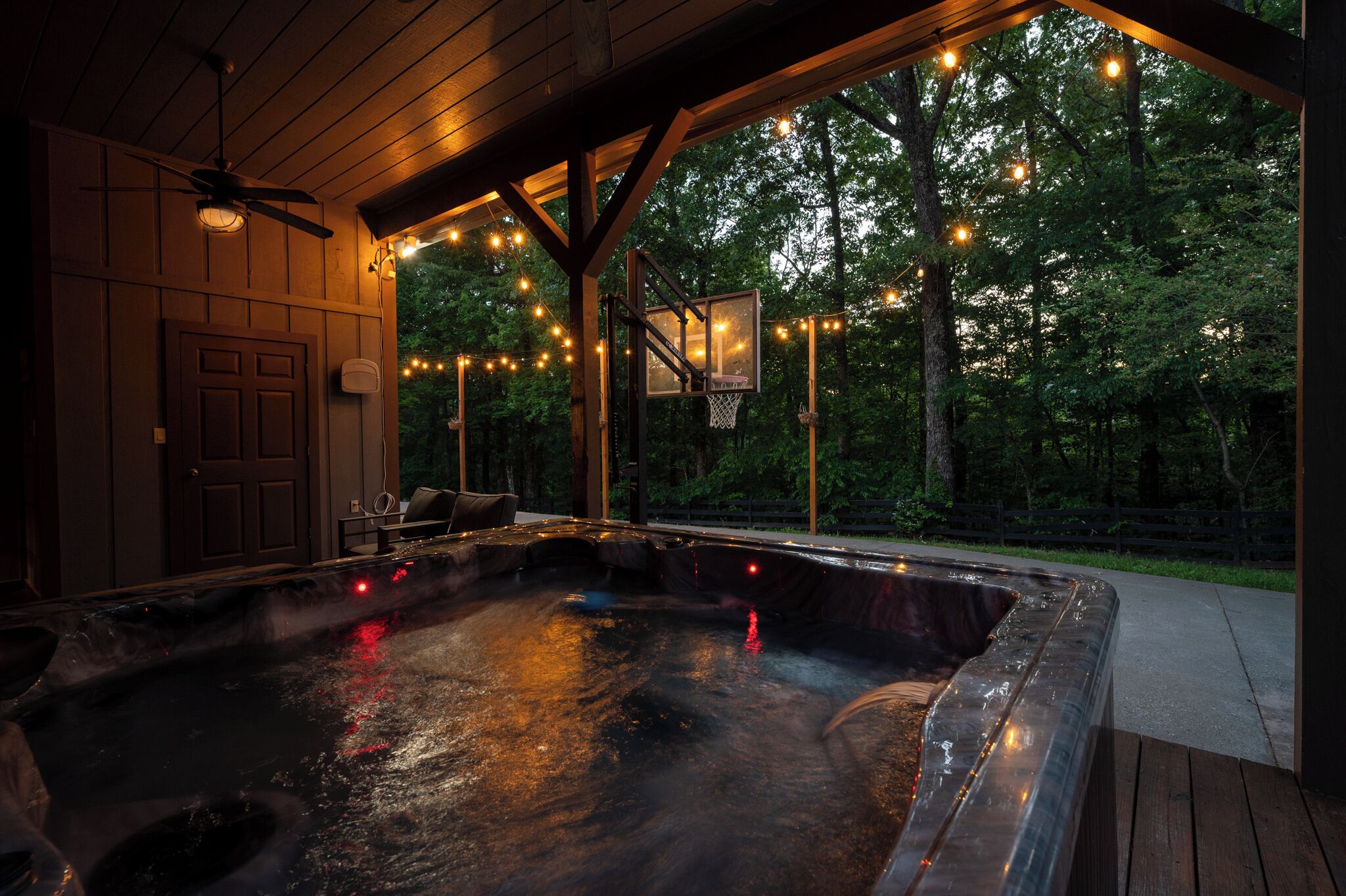 مغطس سبا خارجي