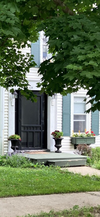 Cooperstown - Walk everywhere! Cute Apartment. Steps away from HOF and Main St.