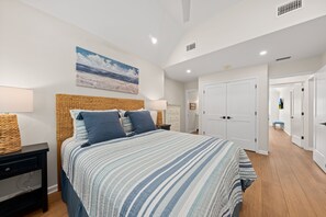 3 bedrooms, iron/ironing board, free WiFi, bed sheets