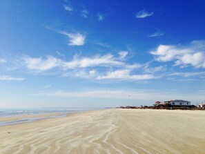 Beach nearby, sun-loungers